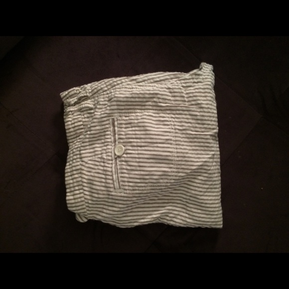 Shorts - Picture 1 of 2